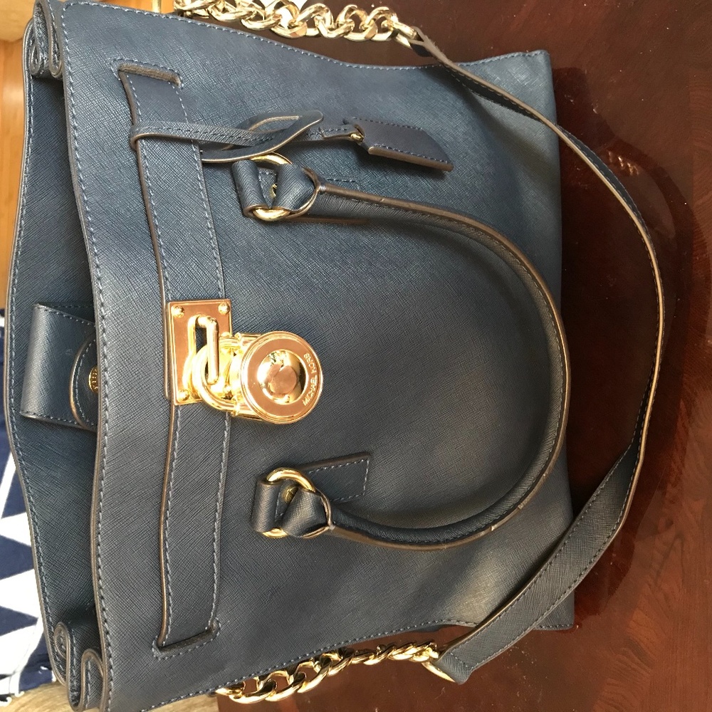 Michael Kors Purse Like New Blue Large Shoulder